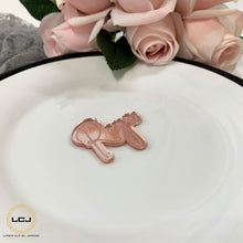 Load image into Gallery viewer, Engraved Cut out Place Cards