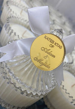 Load image into Gallery viewer, Engraved Round Favour Tag