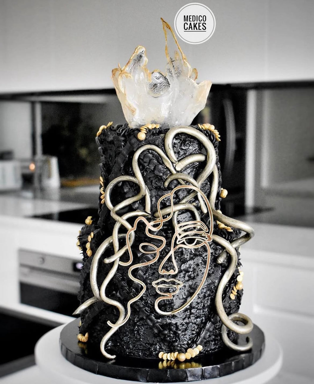 Line Art Cake Topper